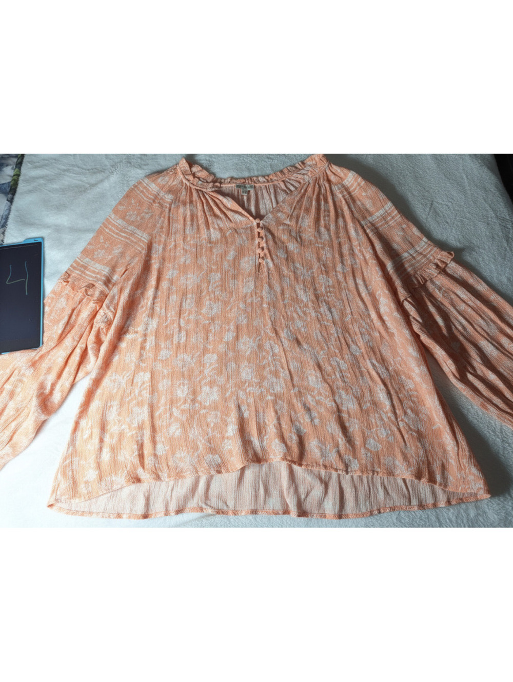 Wonderly Plus Size 4X Peach Floral Button-Up Blouse